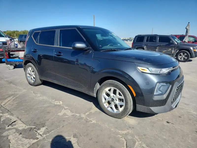 2020 KIA SOUL LX  