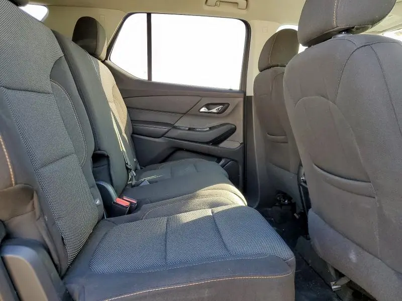 2019 CHEVROLET TRAVERSE LS  