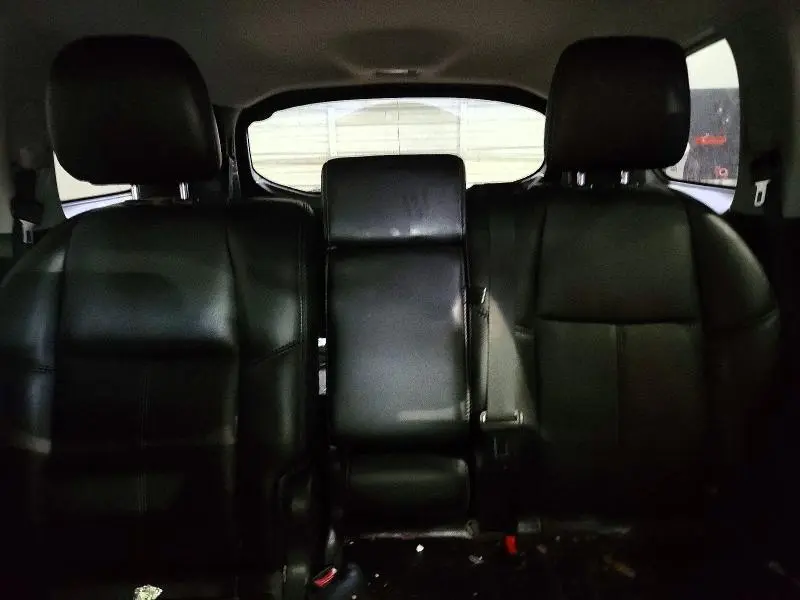 2017 NISSAN PATHFINDER SL  