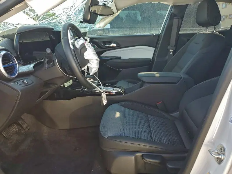 2025 CHEVROLET TRAX 1LT  