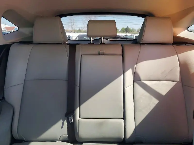 2024 TOYOTA VENZA XLE  