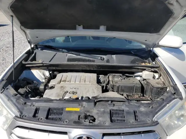 2013 TOYOTA HIGHLANDER BASE  