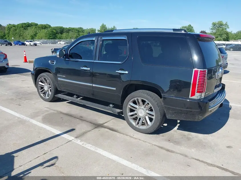 2012 CADILLAC ESCALADE PLATINUM EDITION