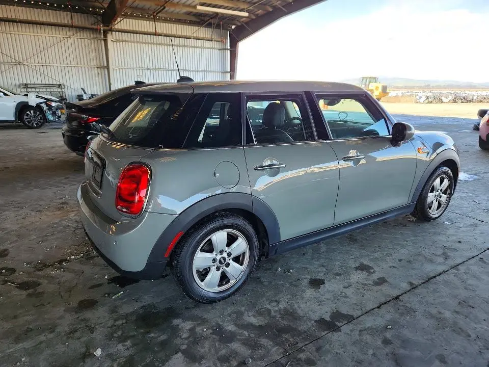 2019 MINI COOPER   