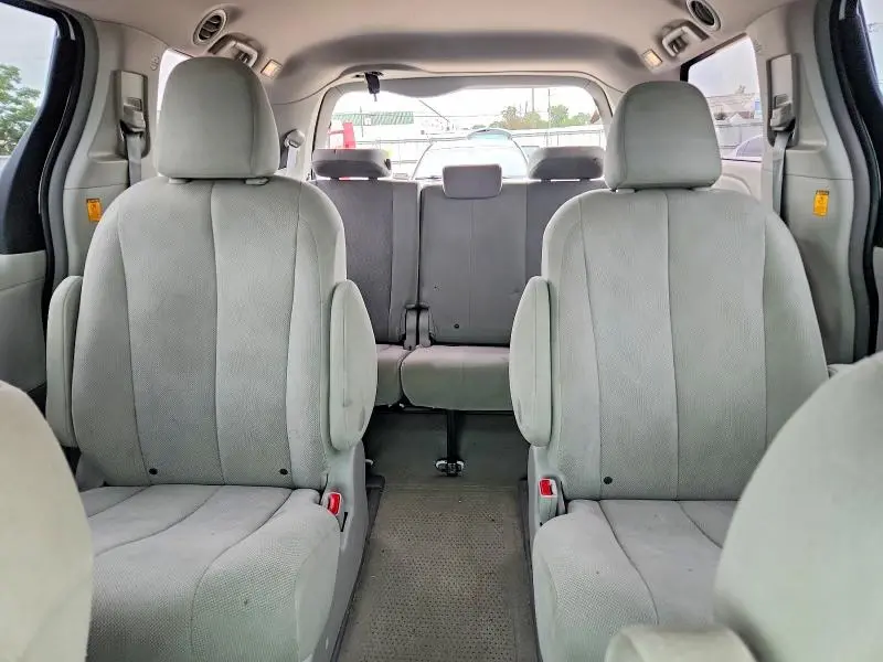 2012 TOYOTA SIENNA BASE 7-PASSENGER  
