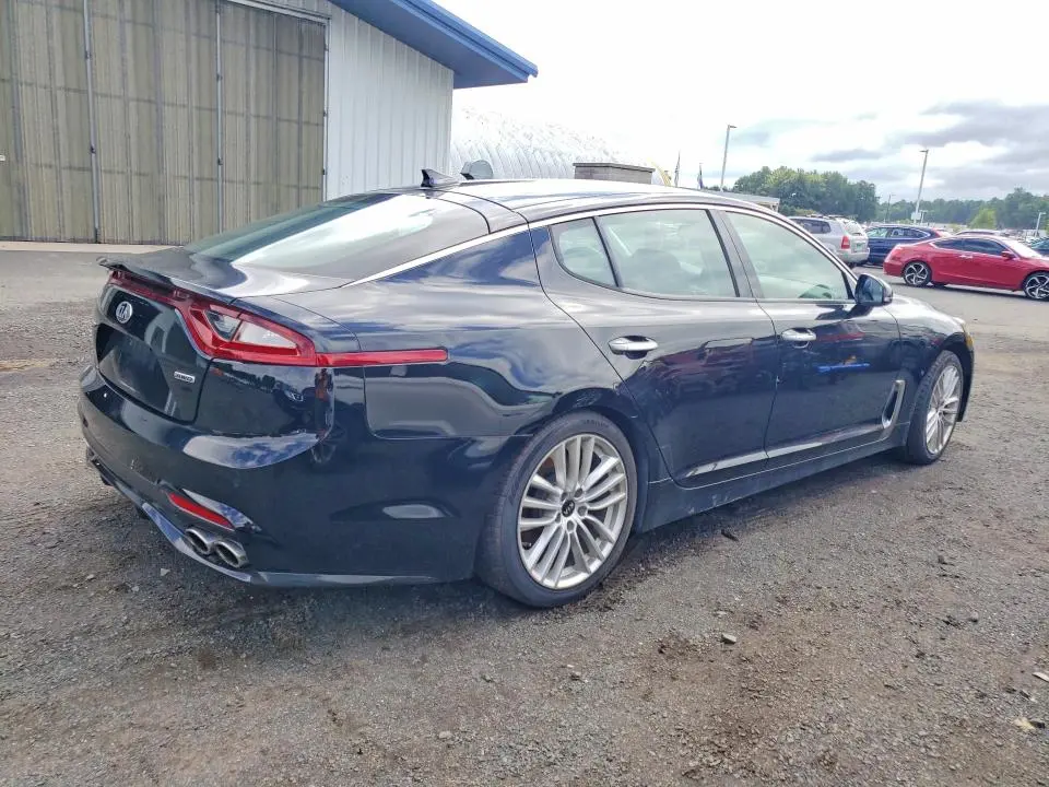 2018 KIA STINGER BASE  