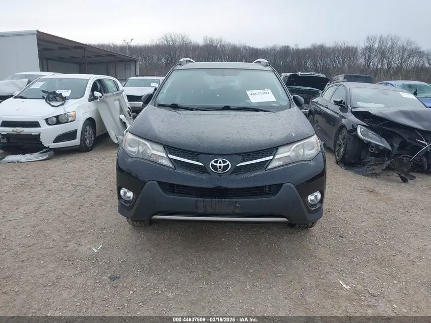 2015 TOYOTA RAV4 XLE