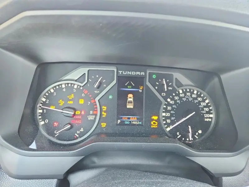 2026 TOYOTA TUNDRA SR5  