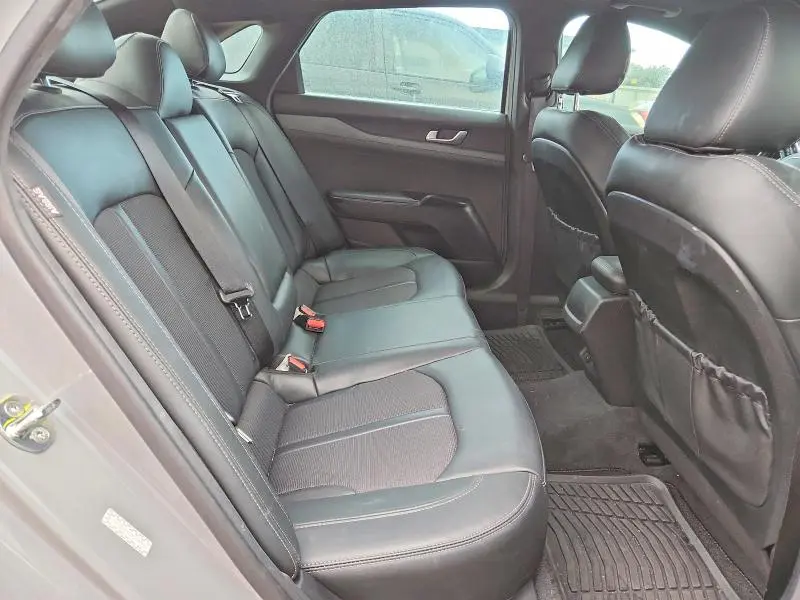 2022 KIA K5 GT LINE  