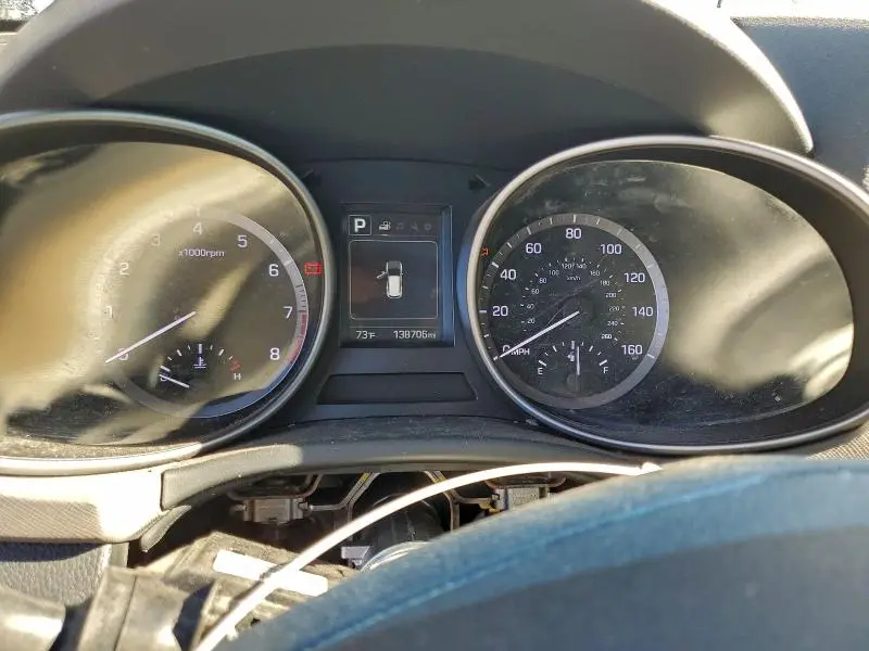 2018 HYUNDAI SANTA FE SE  