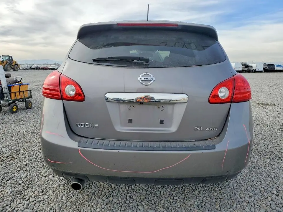 2011 NISSAN ROGUE S  