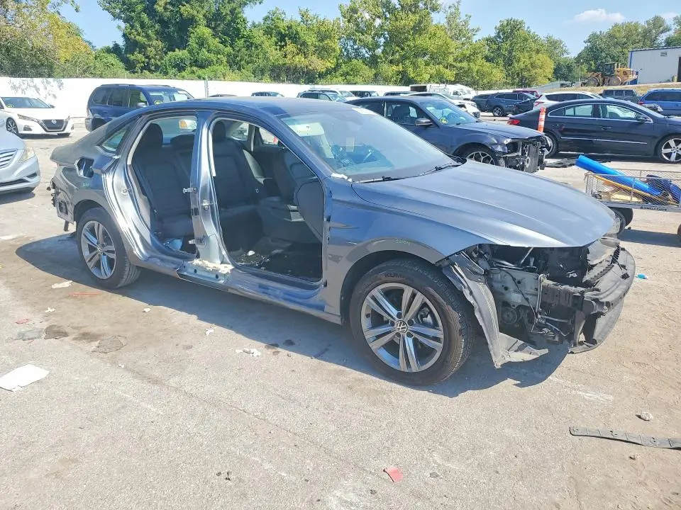 2024 VOLKSWAGEN JETTA SE  