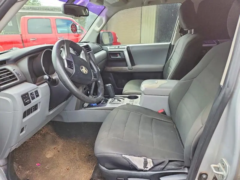 2011 TOYOTA 4RUNNER SR5  