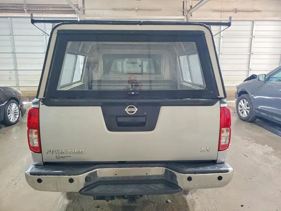 2016 NISSAN FRONTIER SV V6  