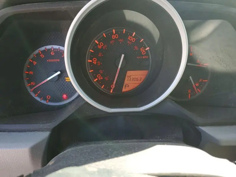 2012 TOYOTA 4RUNNER SR5  