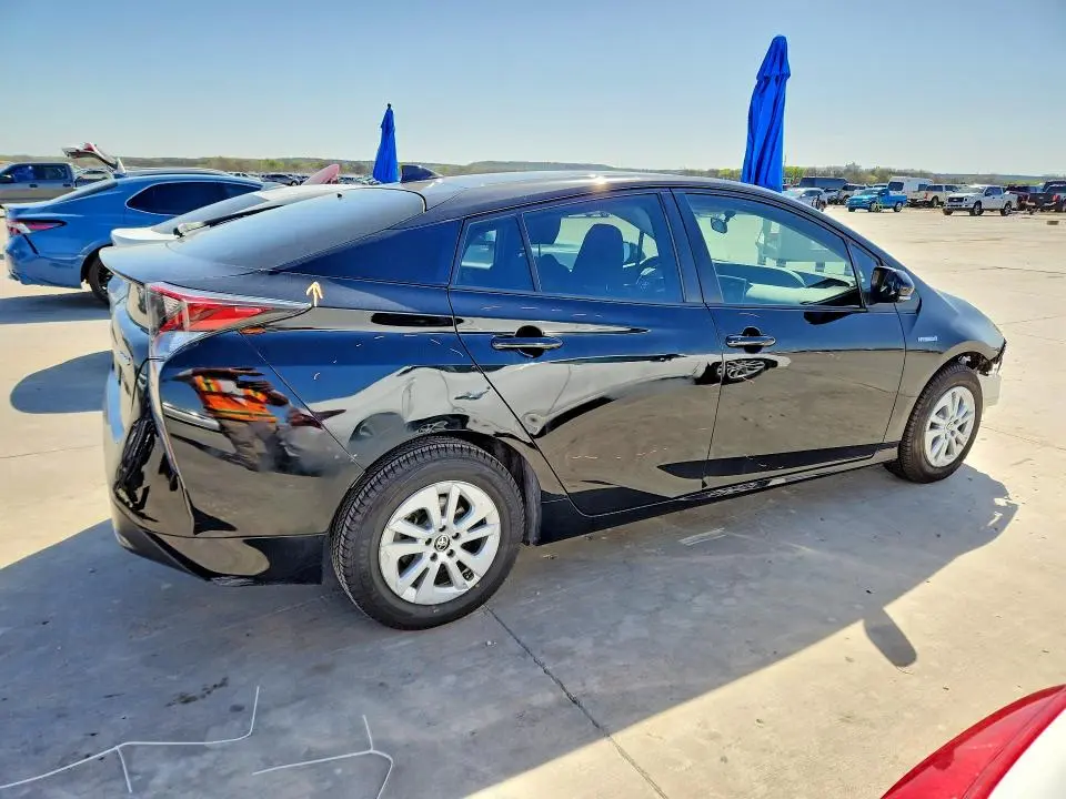 2016 TOYOTA PRIUS TWO  