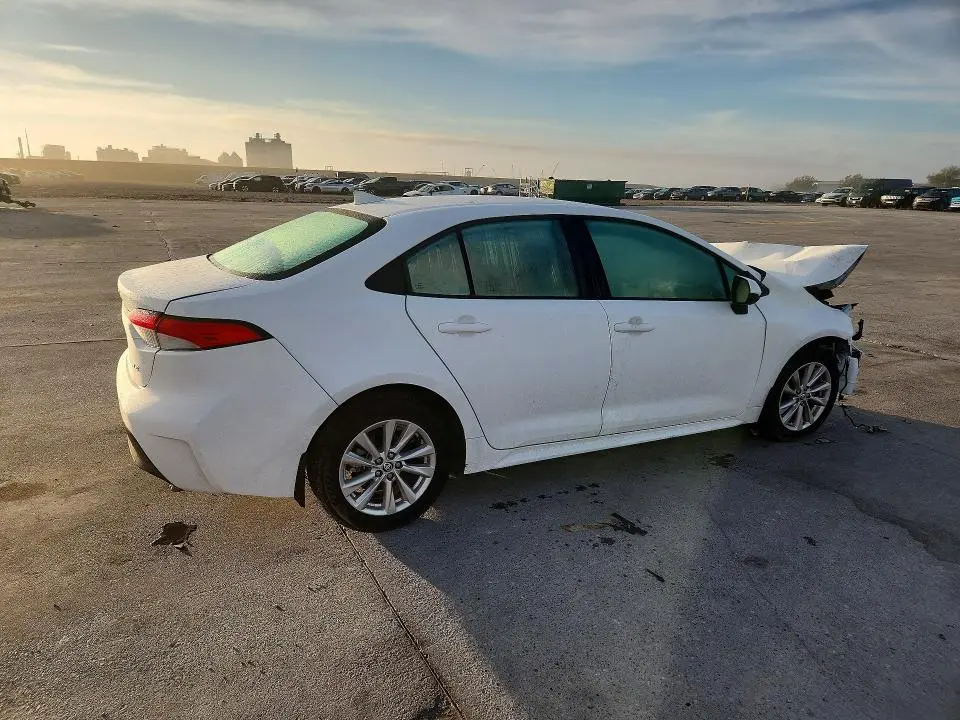 2023 TOYOTA COROLLA LE  
