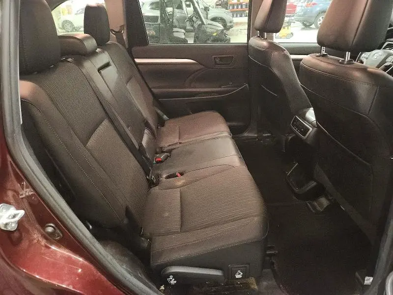 2019 TOYOTA HIGHLANDER LE PLUS  