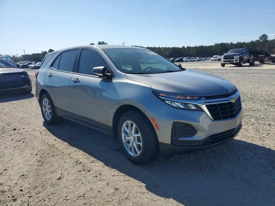 2023 CHEVROLET EQUINOX LS  