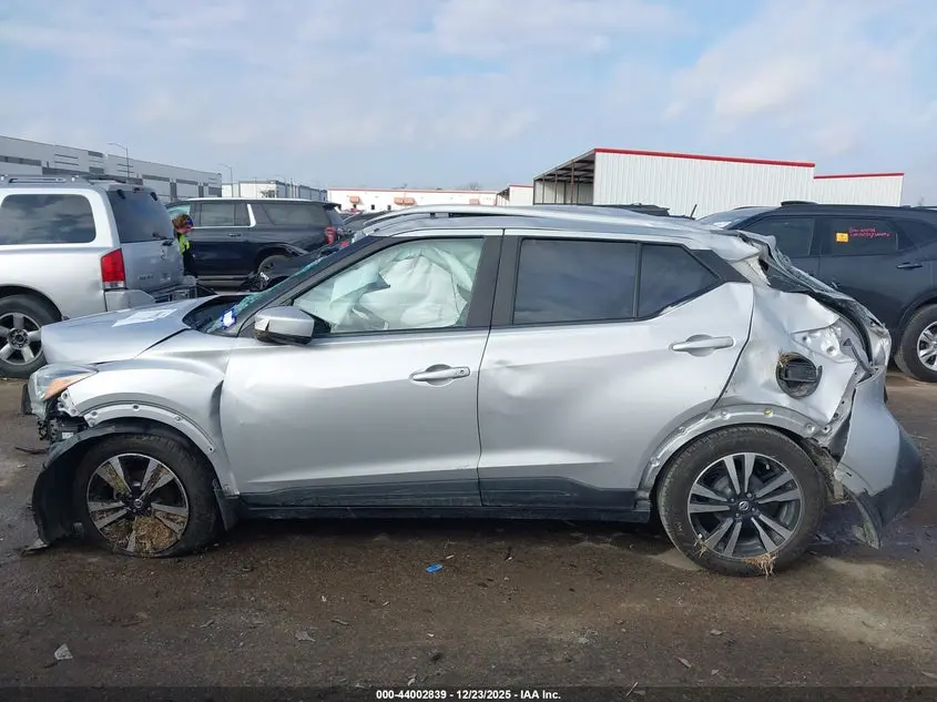 2020 NISSAN KICKS SV XTRONIC CVT