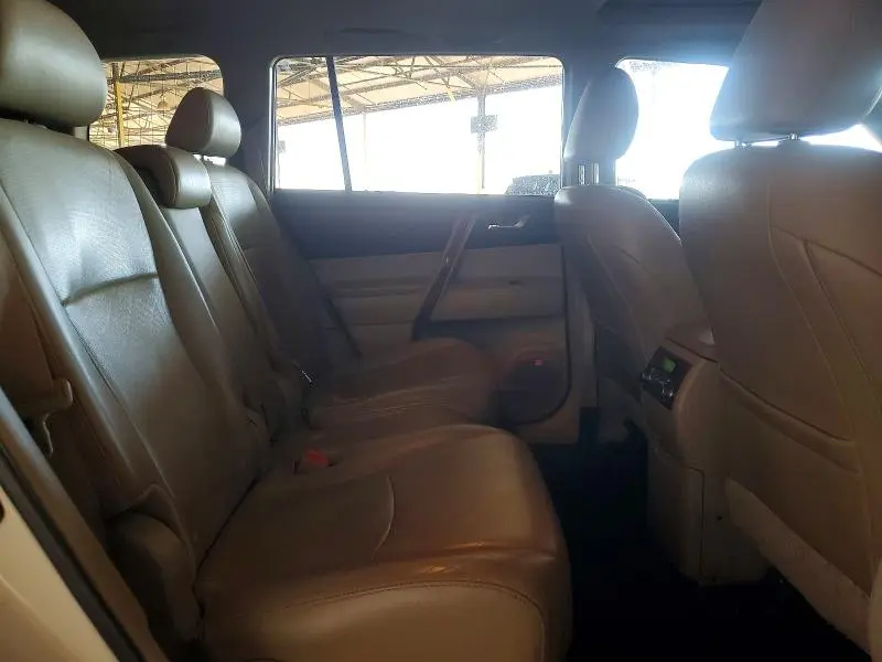 2013 TOYOTA HIGHLANDER LIMITED  