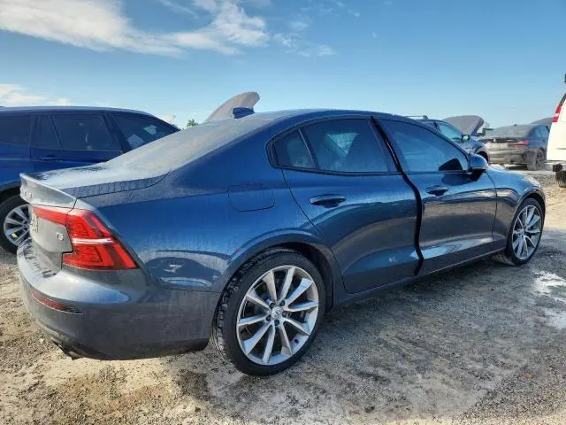 2020 VOLVO S60 T5 MOMENTUM  
