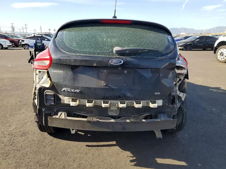 2017 FORD FOCUS SE  
