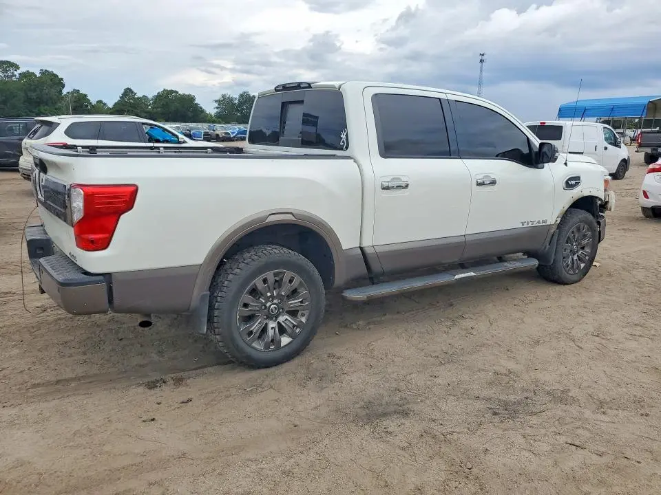 2017 NISSAN TITAN PLATINUM RESERVE  