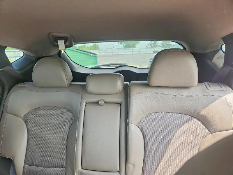 2015 HYUNDAI TUCSON SE  