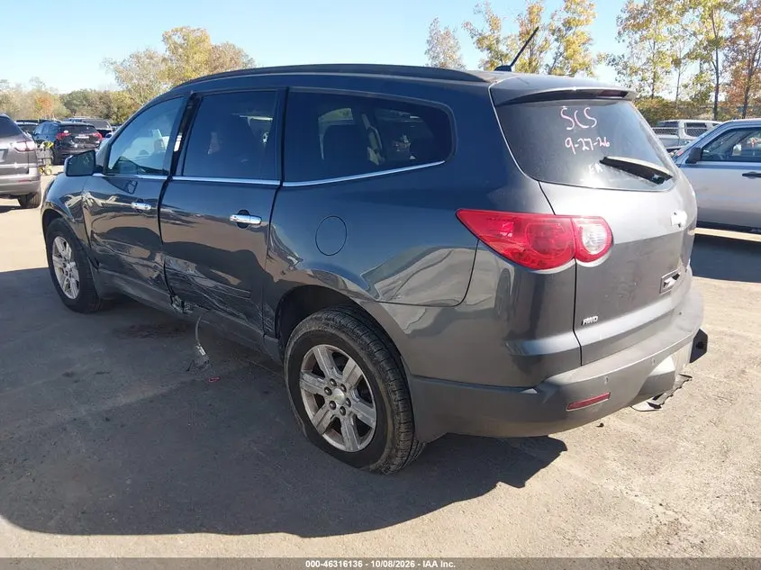 2011 CHEVROLET TRAVERSE 2LT