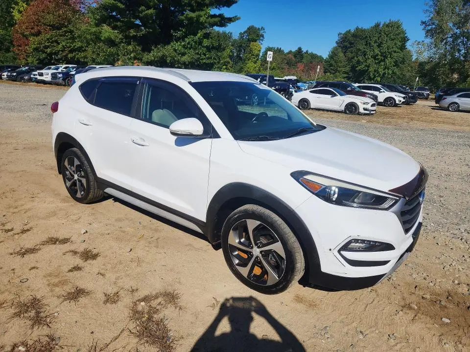 2017 HYUNDAI TUCSON SPORT  