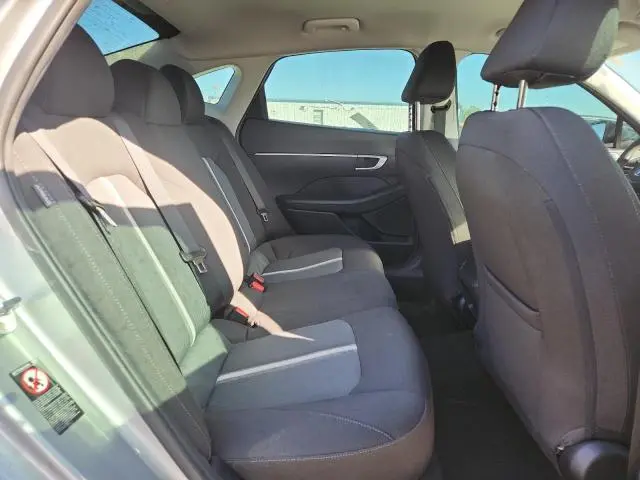 2021 HYUNDAI SONATA SE  