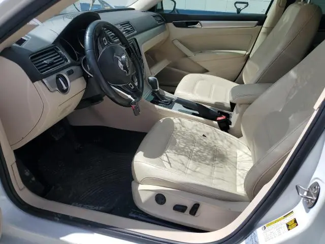 2019 VOLKSWAGEN PASSAT WOLFSBURG  