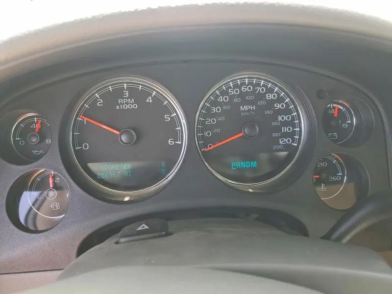 2012 CHEVROLET SUBURBAN K1500 LT  