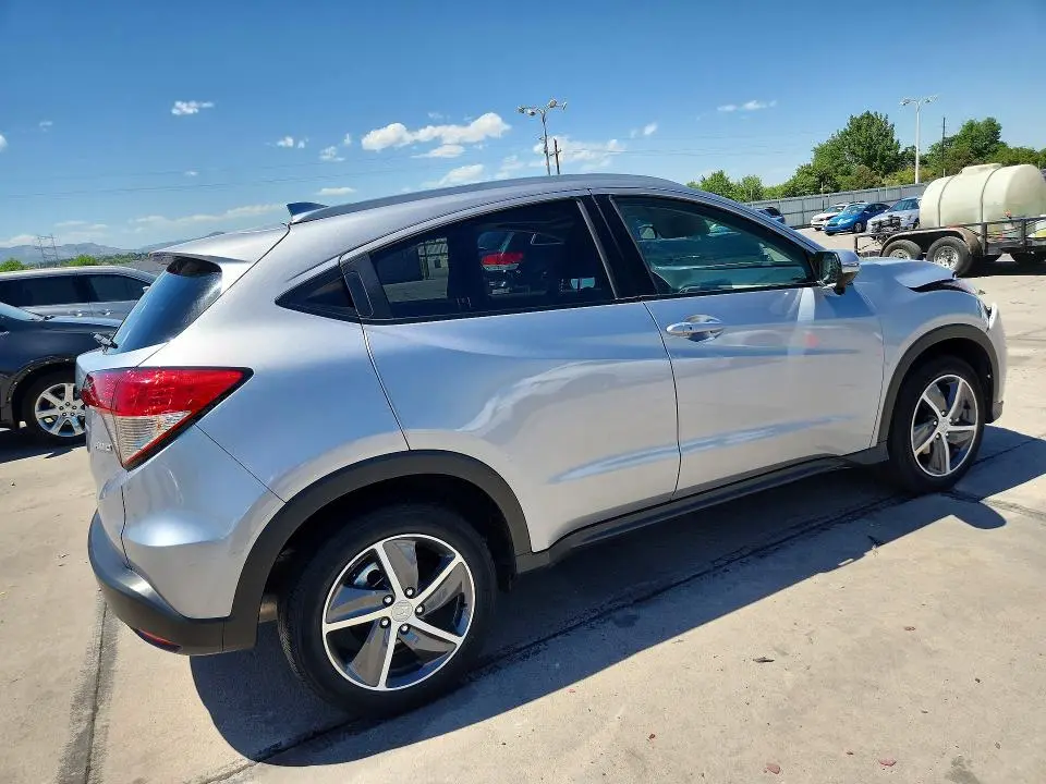 2022 HONDA HR-V EX  