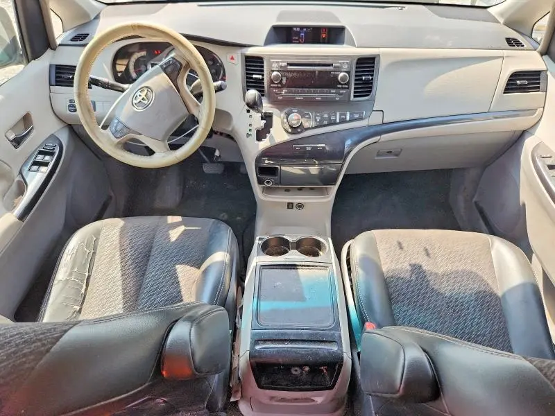 2012 TOYOTA SIENNA CE  