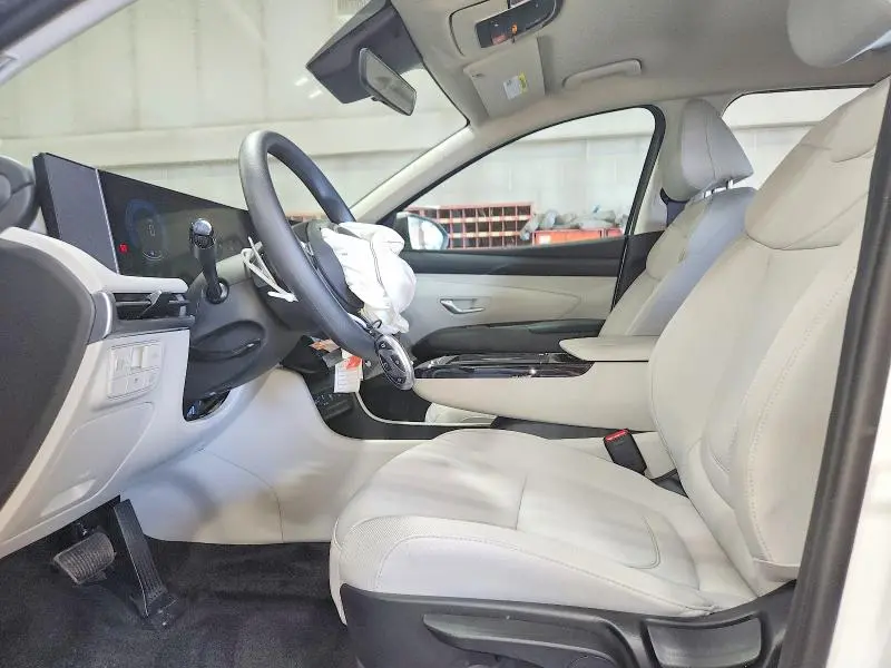 2026 HYUNDAI TUCSON BLUE SE  