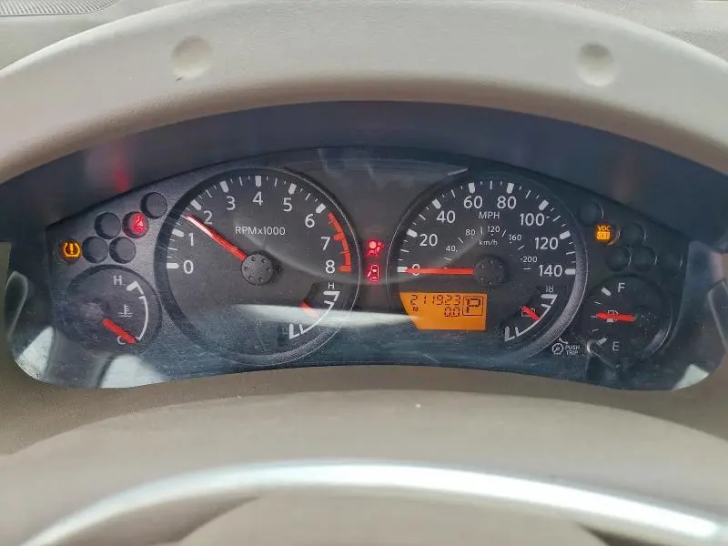 2010 NISSAN FRONTIER CREW CAB SE  