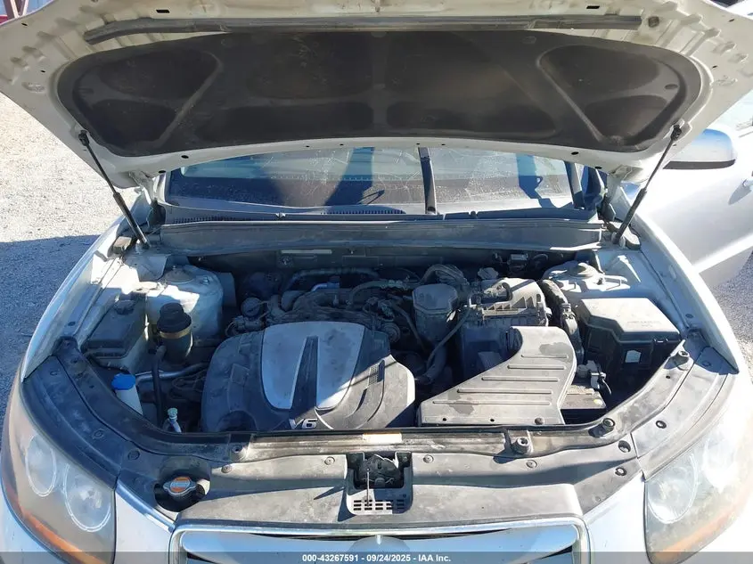 2011 HYUNDAI SANTA FE SE