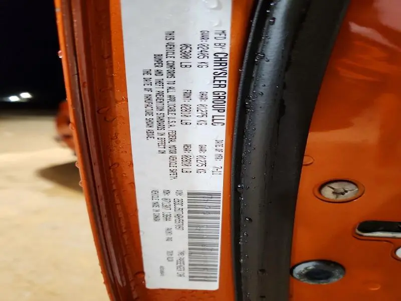 2011 DODGE CHALLENGER R  