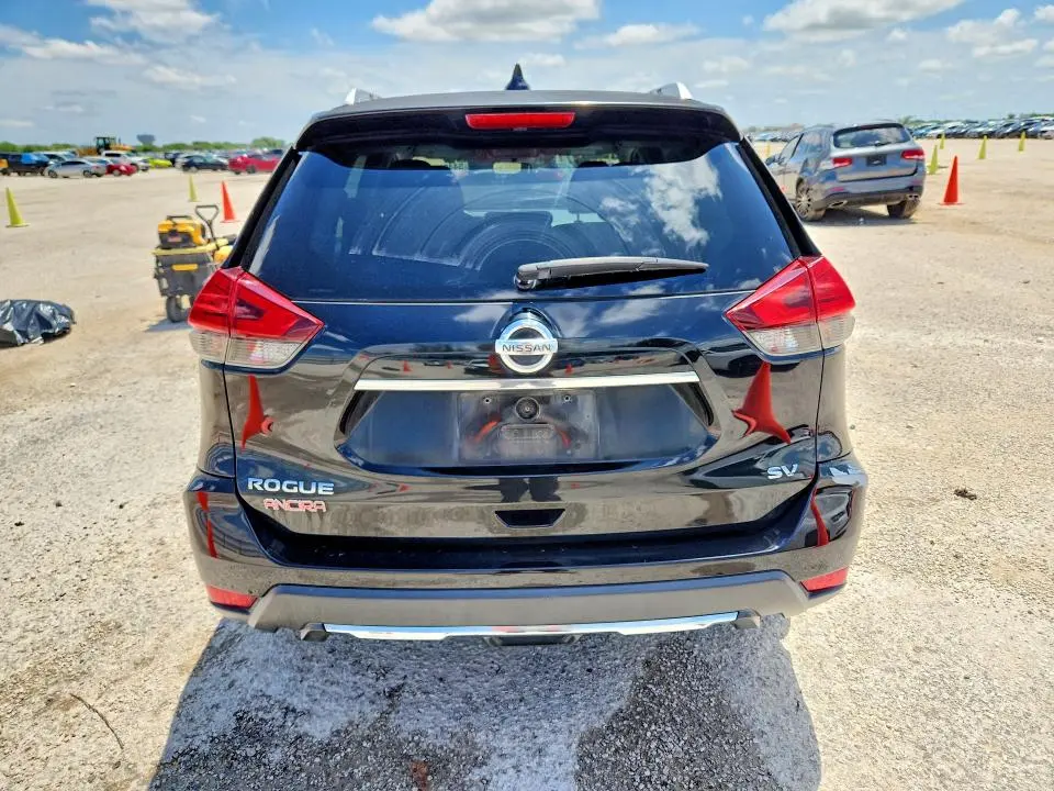 2017 NISSAN ROGUE SV  
