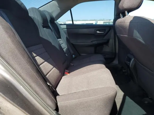 2016 TOYOTA CAMRY LE  