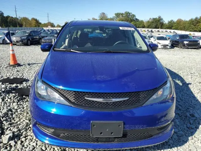 2021 CHRYSLER VOYAGER LX  