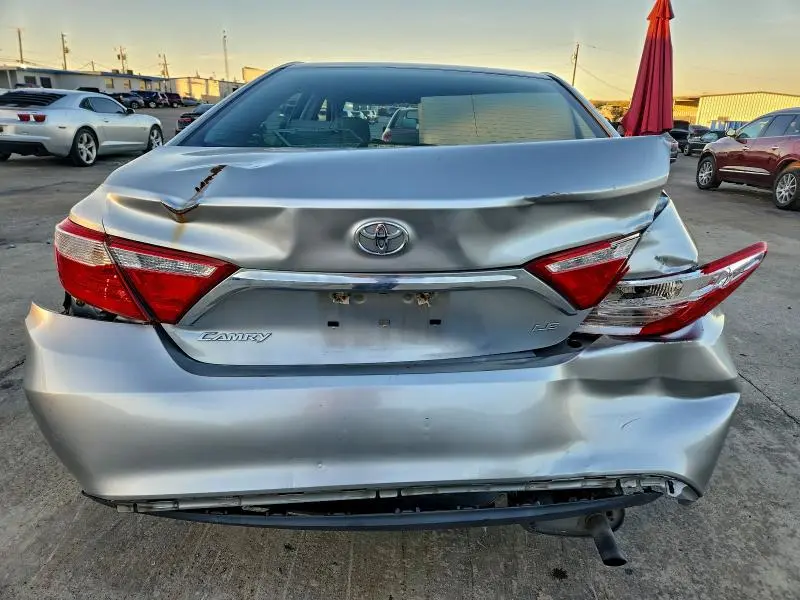 2015 TOYOTA CAMRY LE  