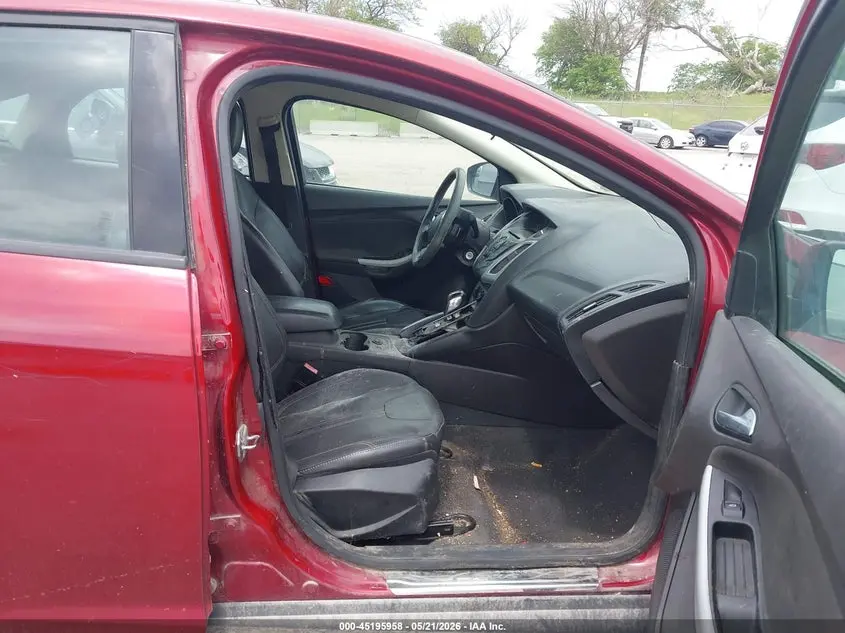2013 FORD FOCUS SE