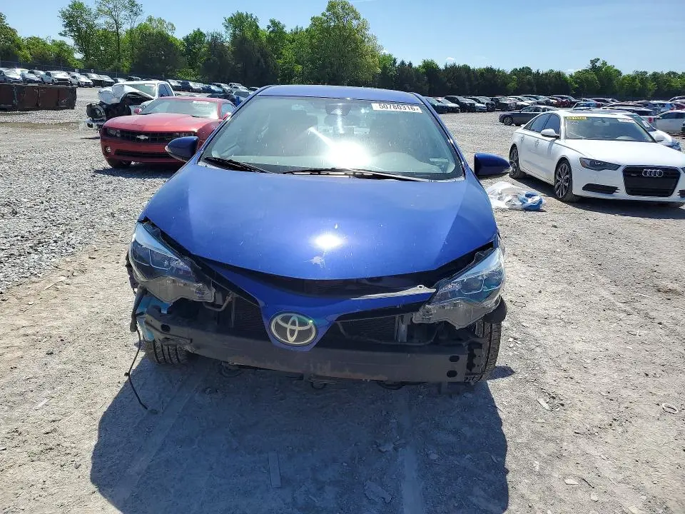 2017 TOYOTA COROLLA SE  