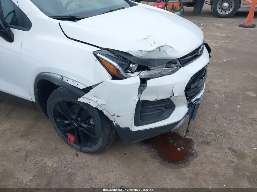 2020 CHEVROLET TRAX AWD LT