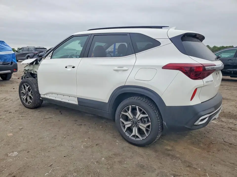 2022 KIA SELTOS EX  
