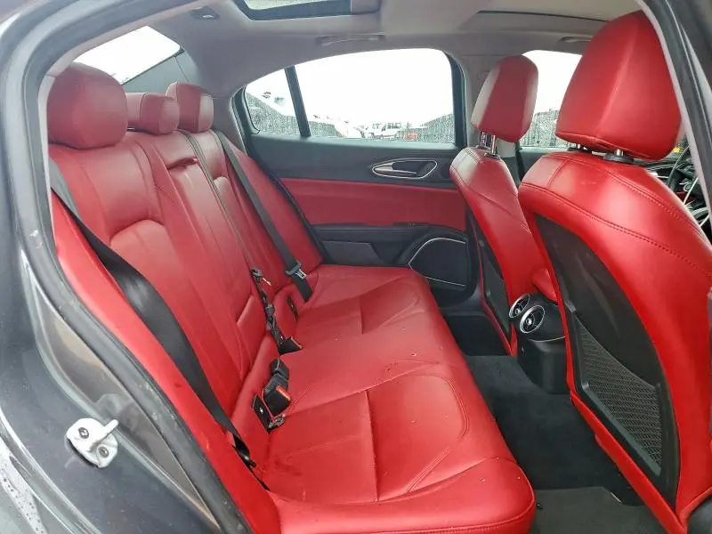 2020 ALFA ROMEO GIULIA TI  