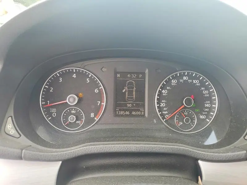 2013 VOLKSWAGEN PASSAT SE  